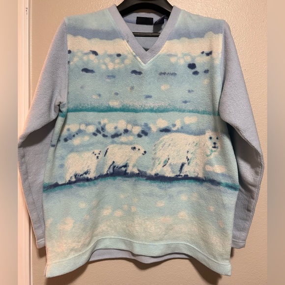 Catalina Sweaters - 💰2/$10 Used Catalina V- Neck Blue Polar Bear Fleece Sweater - size L